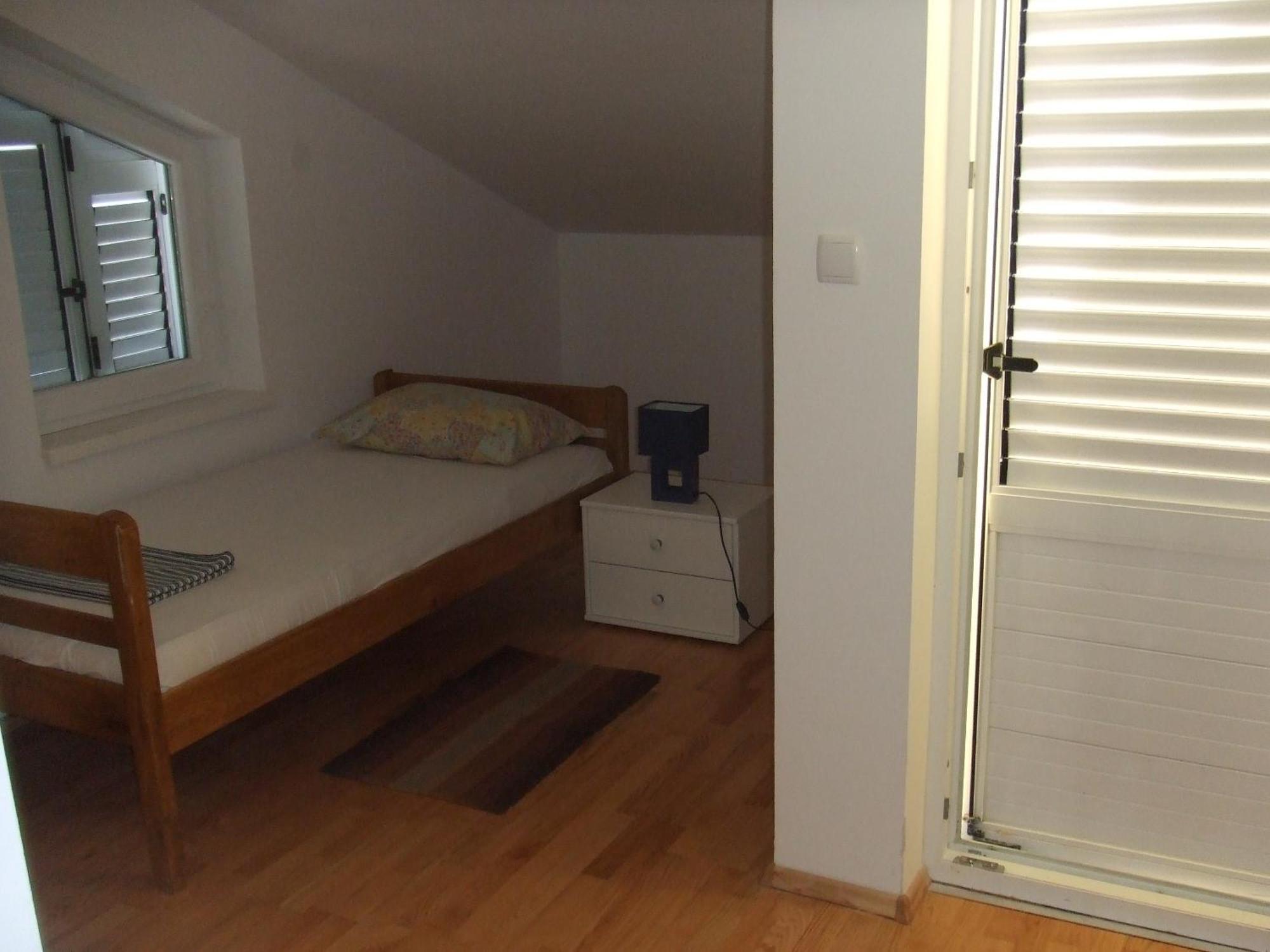 Apartments Diva Новаля Екстериор снимка