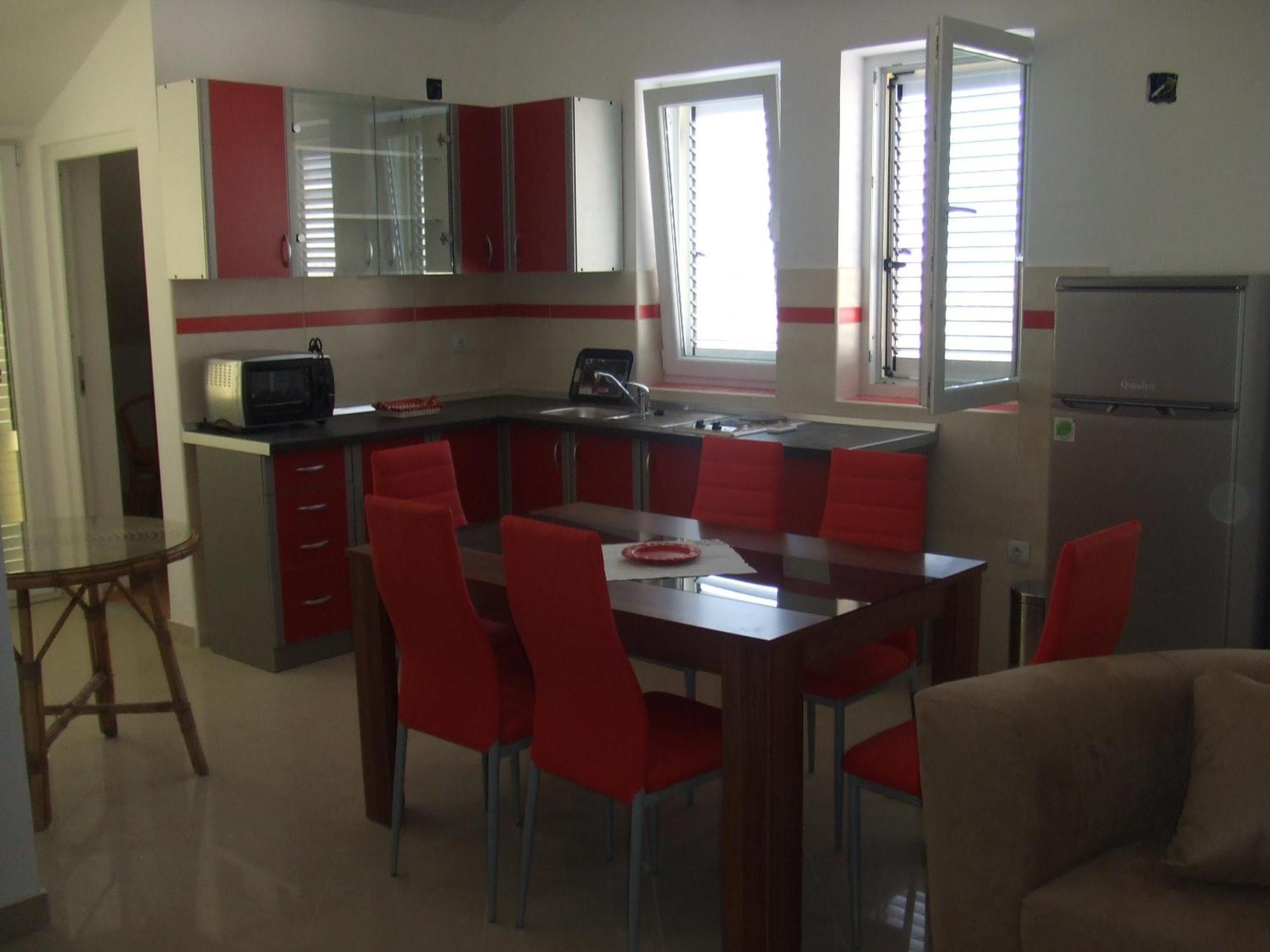 Apartments Diva Новаля Екстериор снимка